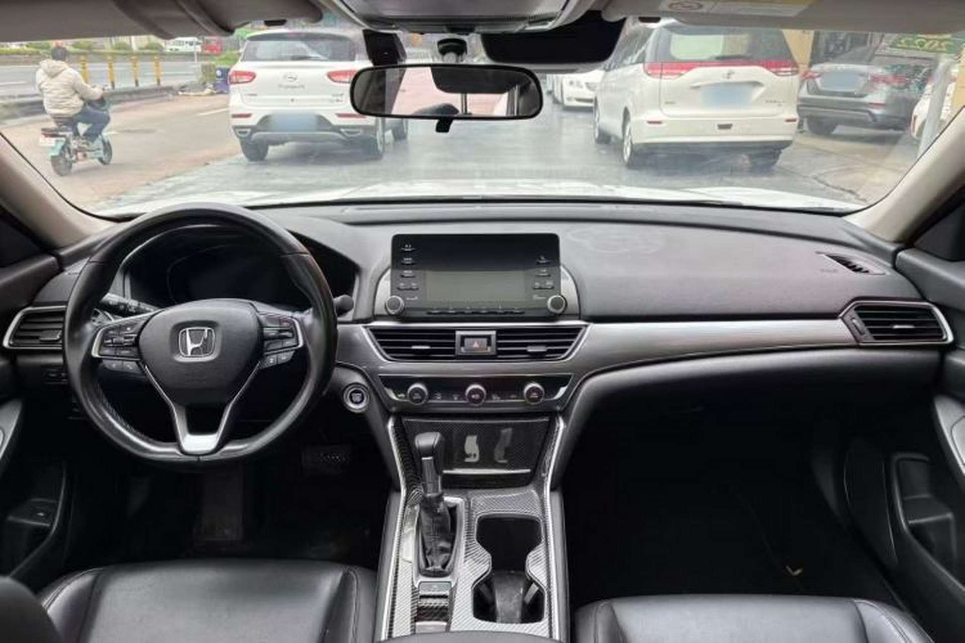 Used Honda Accord 2018 260TURBO Luxury Edition China VI Interior 4