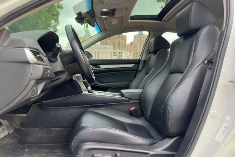 Used Honda Accord 2018 260TURBO Luxury Edition China VI Interior 4