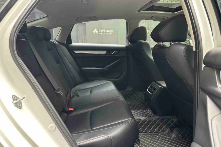 Used Honda Accord 2018 260TURBO Luxury Edition China VI Interior 4