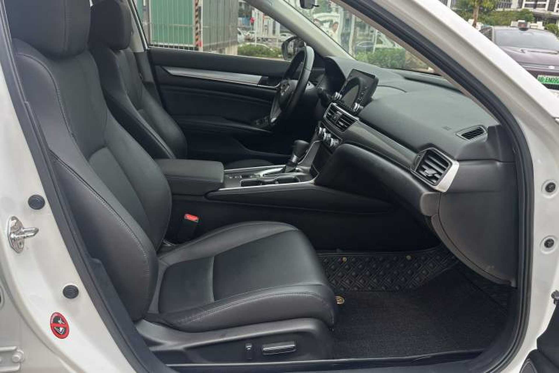 Used Honda Accord 2018 260TURBO Elite Edition China VI Interior 4