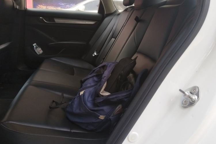 Used Honda Accord 2018 260TURBO Luxury Edition China VI Interior 4