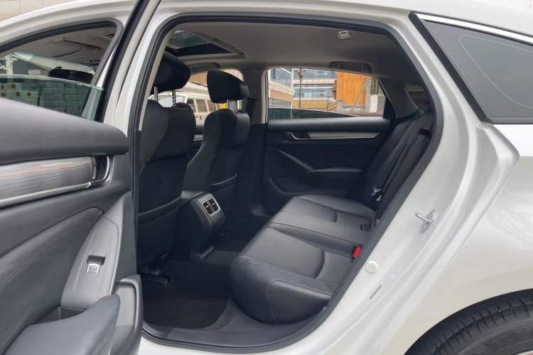 Used Honda Accord 2018 260TURBO Elite Edition China VI Interior 4