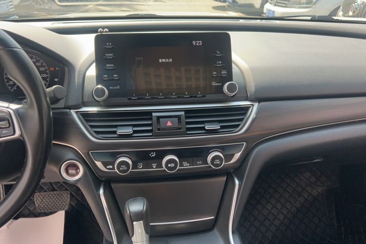 Used Honda Accord 2018 260TURBO Elite Edition China VI Interior 5