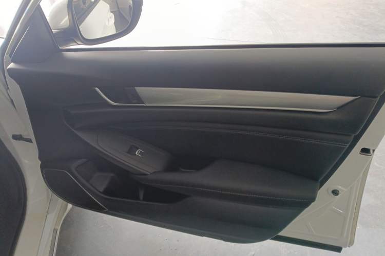 Used Honda Accord 2018 260TURBO Elite Edition China V Interior 5