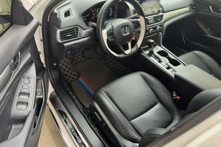 Used Honda Accord 2018 260TURBO Elite Edition China VI Interior 5