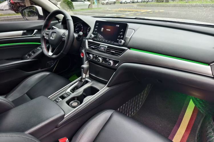 Used Honda Accord 2018 260TURBO Elite Edition China VI Interior 5