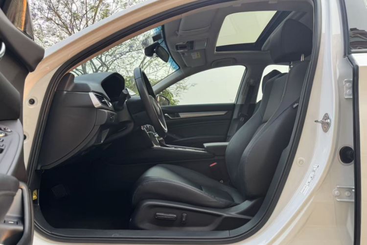 Used Honda Accord 2018 260TURBO Elite Edition China VI Interior 6