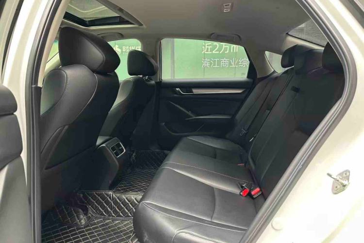 Used Honda Accord 2018 260TURBO Luxury Edition China VI Interior 6