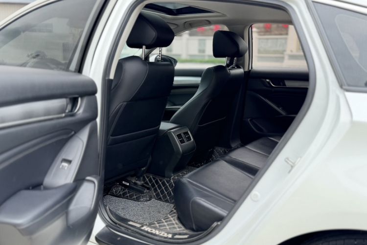 Used Honda Accord 2018 260TURBO Elite Edition China V Interior 6