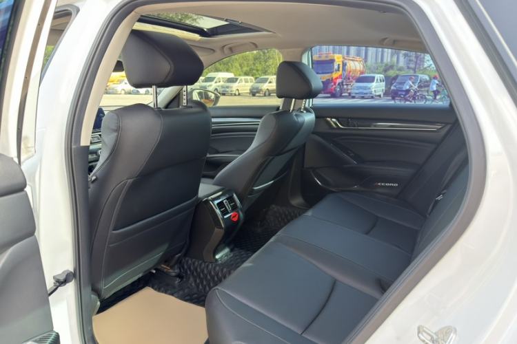 Used Honda Accord 2018 260TURBO Elite Edition China VI Interior 7