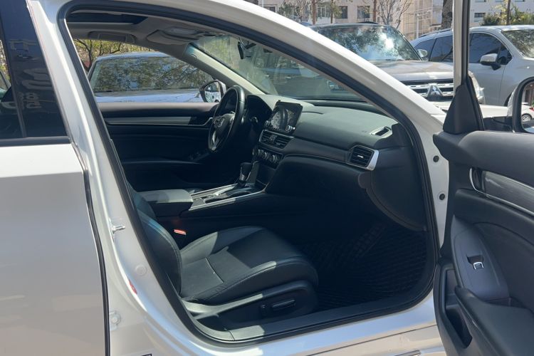 Used Honda Accord 2018 260TURBO Elite Edition China VI Interior 7