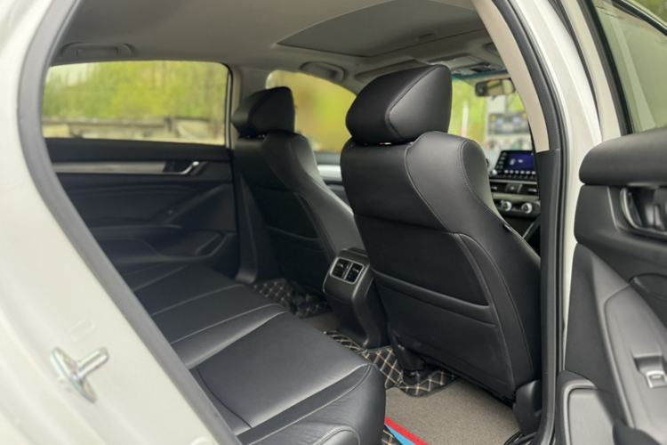 Used Honda Accord 2018 260TURBO Elite Edition China VI Interior 8
