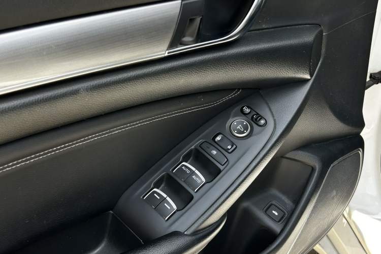 Used Honda Accord 2018 260TURBO Elite Edition China V Interior 8