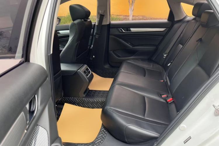 Used Honda Accord 2018 260TURBO Elite Edition China VI Interior 9