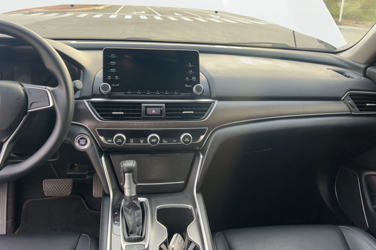 Used Honda Accord 2018 230TURBO Comfort Edition China VI Emission Standard Interior 9