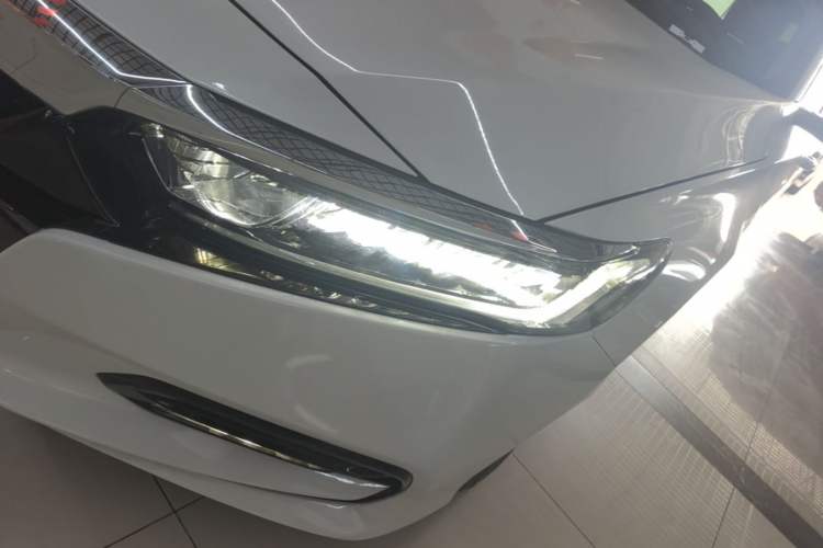 Used Honda Accord 2018 260TURBO Elite Edition China VI Left Front Headlight