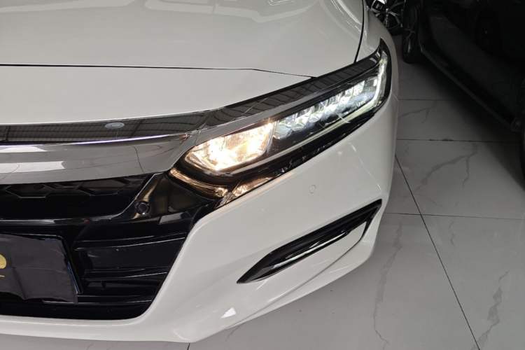 Used Honda Accord 2018 260TURBO Luxury Edition China VI Left Front Headlight