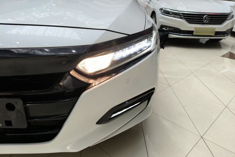 Used Honda Accord 2018 260TURBO Luxury Edition China VI Left Front Headlight