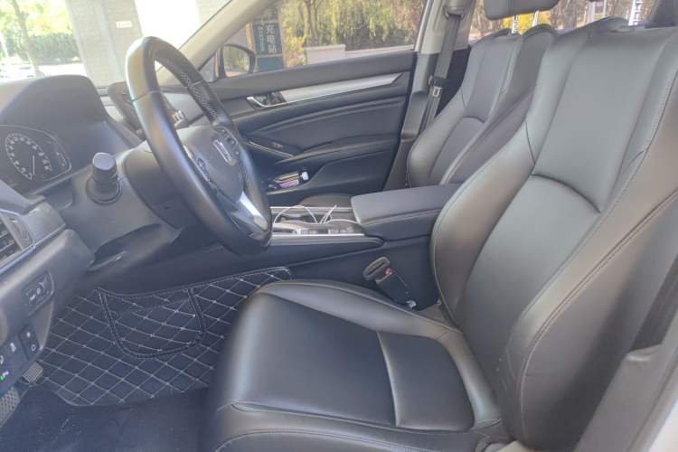 Used Honda Accord 2018 260TURBO Luxury Edition China VI Left Front Seat