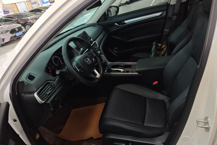 Used Honda Accord 2018 260TURBO Elite Edition China VI Left Front Seat