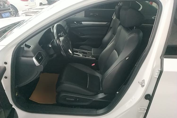 Used Honda Accord 2018 260TURBO Elite Edition China VI Left Front Seat