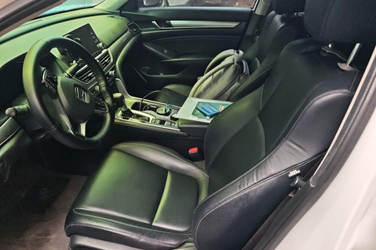 Used Honda Accord 2018 260TURBO Elite Edition China V Left Front Seat