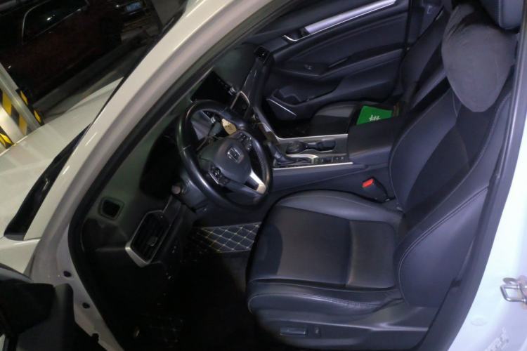 Used Honda Accord 2018 260TURBO Luxury Edition China VI Left Front Seat