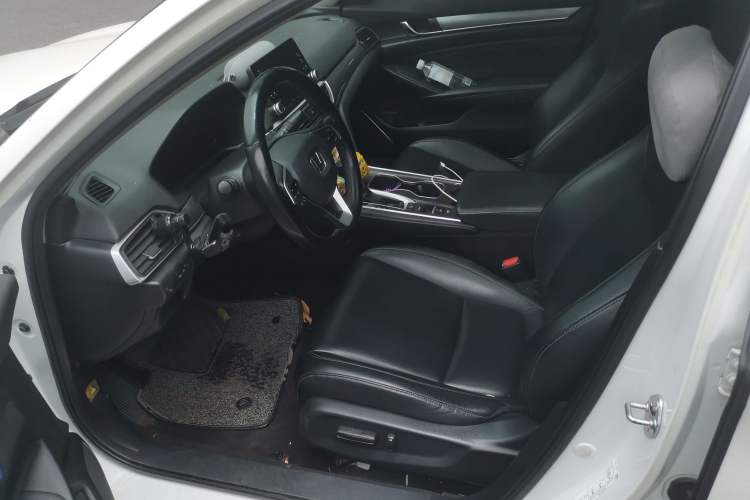 Used Honda Accord 2018 260TURBO Elite Edition China VI Left Front Seat