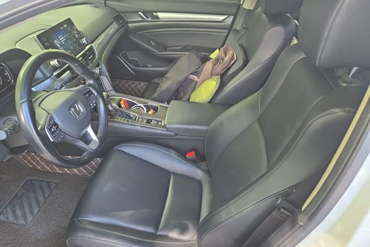Used Honda Accord 2018 260TURBO Luxury Edition China VI Left Front Seat