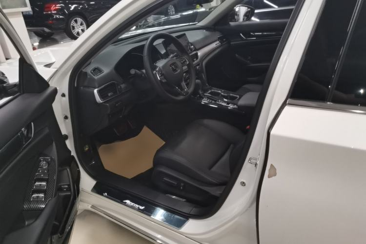 Used Honda Accord 2018 260TURBO Elite Edition China VI Left Front Seat