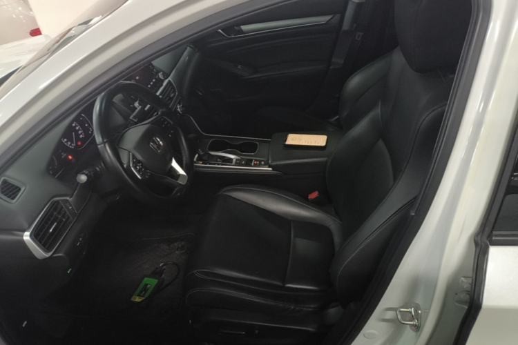 Used Honda Accord 2018 260TURBO Luxury Edition China VI Left Front Seat