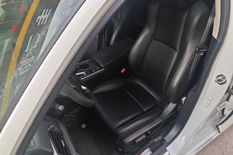 Used Honda Accord 2018 260TURBO Elite Edition China VI Left Front Seat
