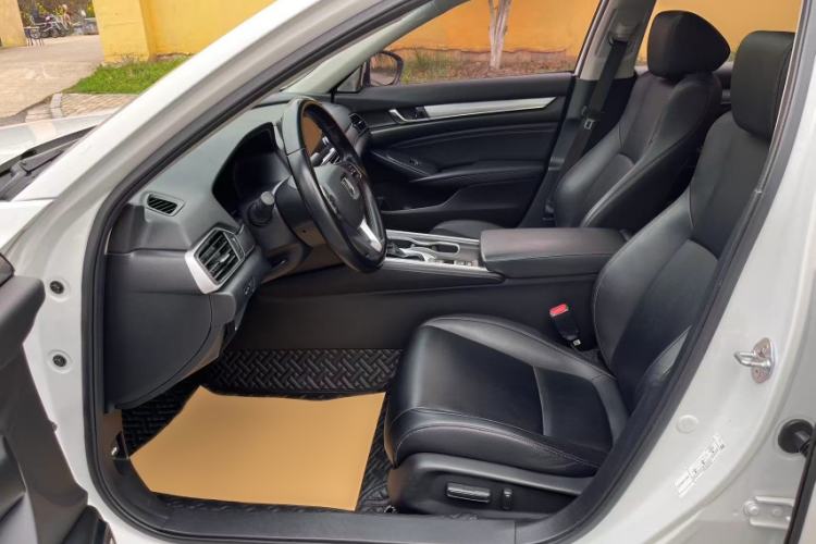 Used Honda Accord 2018 260TURBO Elite Edition China VI Left Front Seat