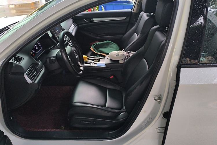 Used Honda Accord 2018 260TURBO Elite Edition China V Left Front Seat