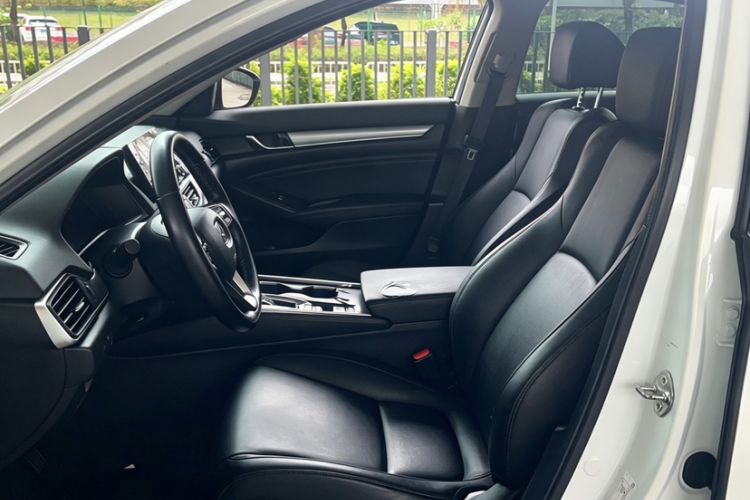 Used Honda Accord 2018 260TURBO Elite Edition China VI Left Front Seat