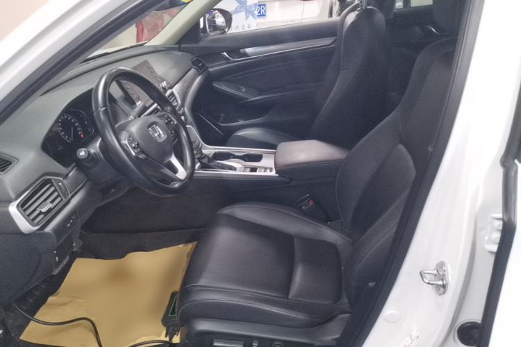 Used Honda Accord 2018 260TURBO Prestige Edition China VI Left Front Seat