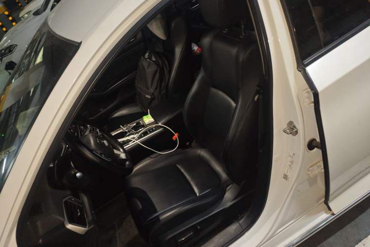 Used Honda Accord 2018 260TURBO Luxury Edition China VI Left Front Seat