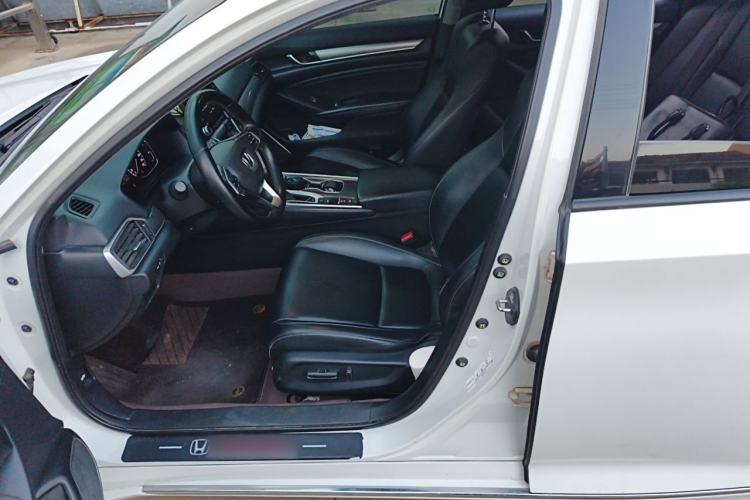 Used Honda Accord 2018 260TURBO Elite Edition China V Left Front Seat