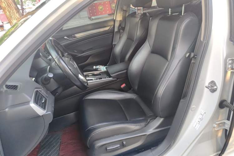 Used Honda Accord 2018 260TURBO Luxury Edition China VI Left Front Seat