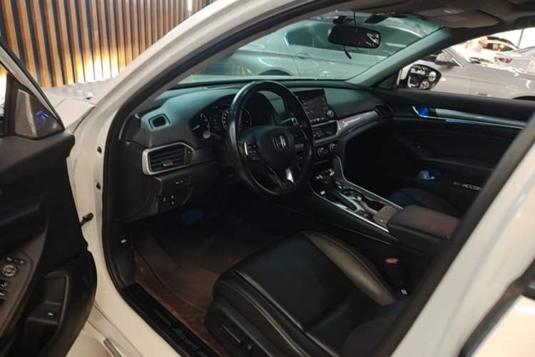 Used Honda Accord 2018 260TURBO Elite Edition China VI Left Front Seat