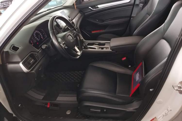 Used Honda Accord 2018 260TURBO Elite Edition China VI Left Front Seat