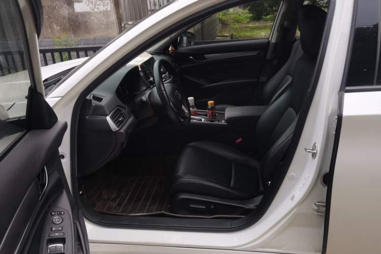 Used Honda Accord 2018 260TURBO Elite Edition China V Left Front Seat