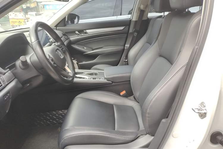 Used Honda Accord 2018 260TURBO Elite Edition China V Left Front Seat