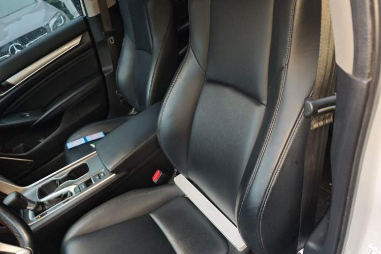 Used Honda Accord 2018 260TURBO Elite Edition China VI Left Front Seat