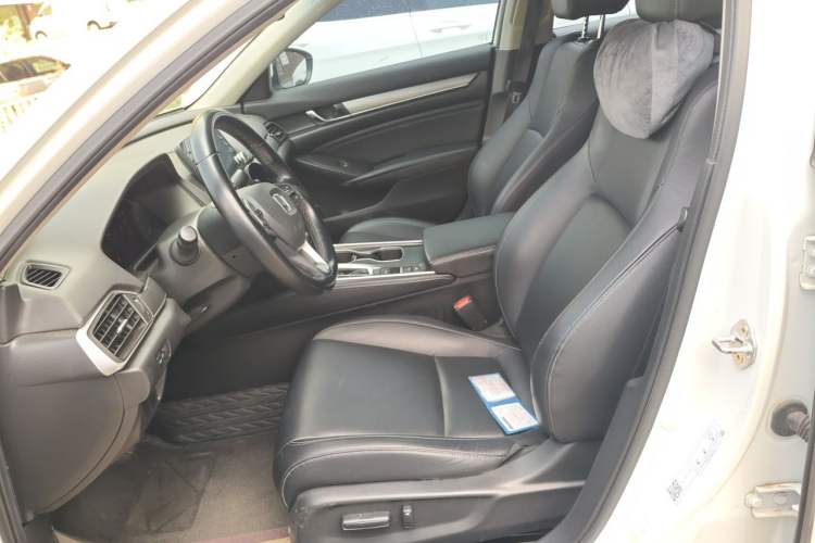 Used Honda Accord 2018 260TURBO Elite Edition China V Left Front Seat