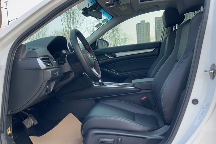 Used Honda Accord 2018 260TURBO Luxury Edition China VI Left Front Seat