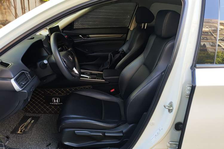 Used Honda Accord 2018 230TURBO Comfort Version National V Left Front Seat