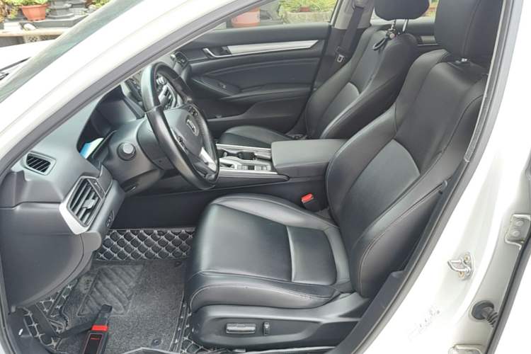Used Honda Accord 2018 260TURBO Elite Edition China VI Left Front Seat