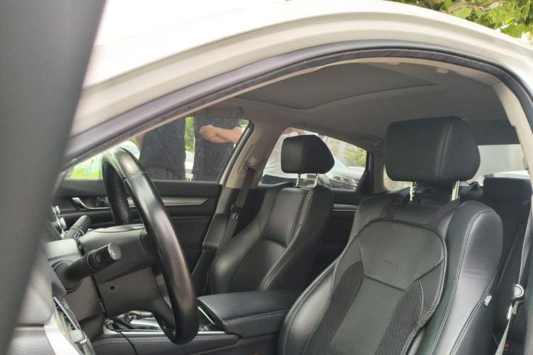 Used Honda Accord 2018 260TURBO Elite Edition China VI Left Front Seat