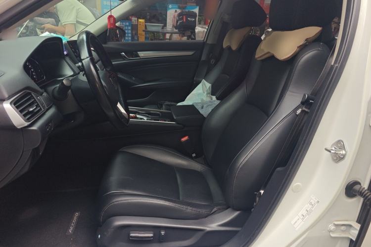 Used Honda Accord 2018 260TURBO Luxury Edition China VI Left Front Seat